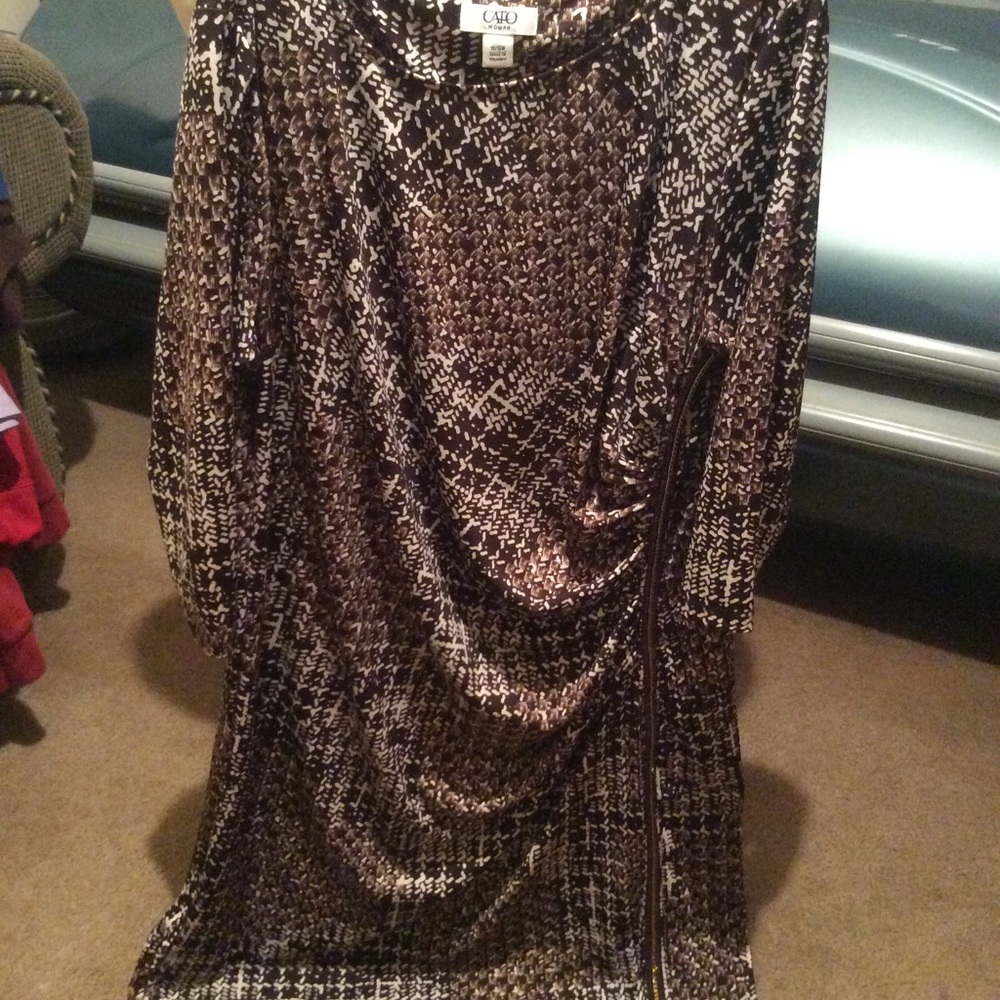 Pretty size 14/16W Cato dress